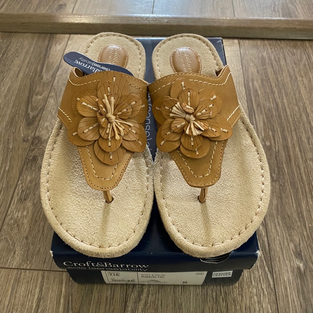 Croft & Barrow 8 Tan Brown Leather Flower Sandals